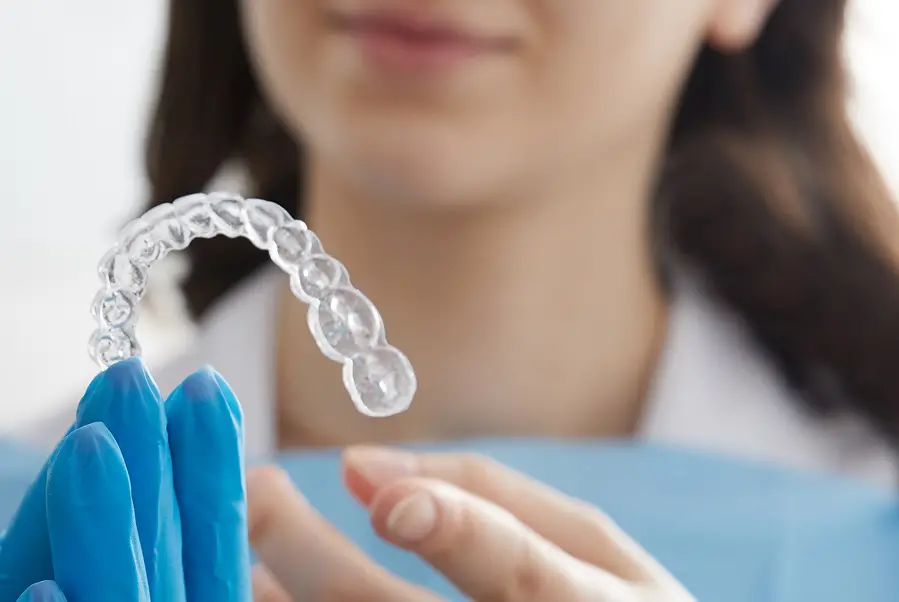 Get Straighter Teeth And Smile With Invisalign